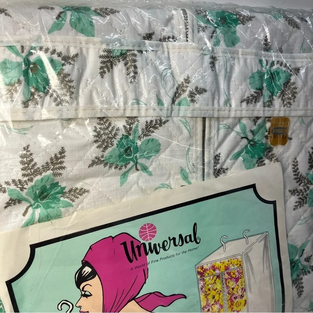 Vintage Universal Jumbo Garment Bag From 1968 Blue/White Floral Clothes Holder